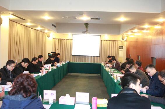 微无创医学协同创新中心接受中期绩效评估