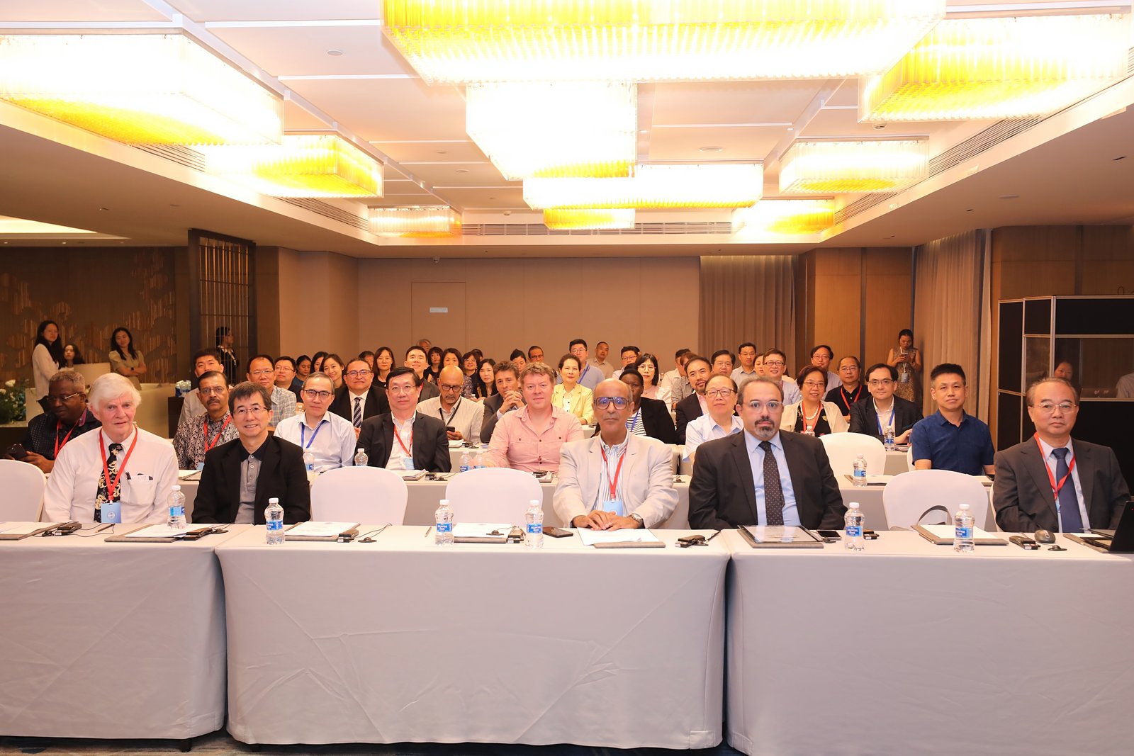 第五届国际微无创医学长江高峰论坛暨2023‘一带一路’微无创医学创新论坛圆满举行