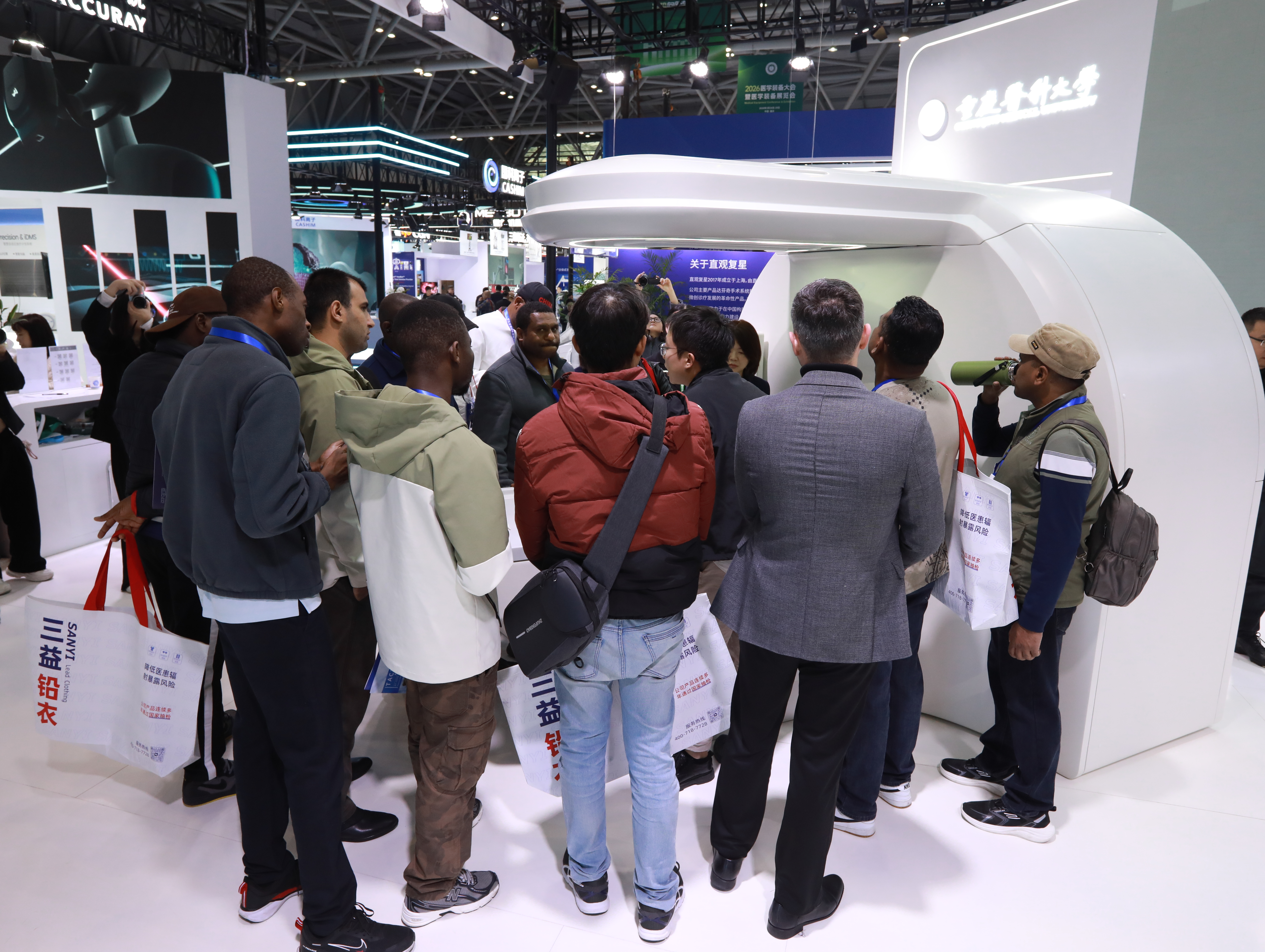 医用技术普惠民生,海扶科技携多元产品参加2026医学装备大会